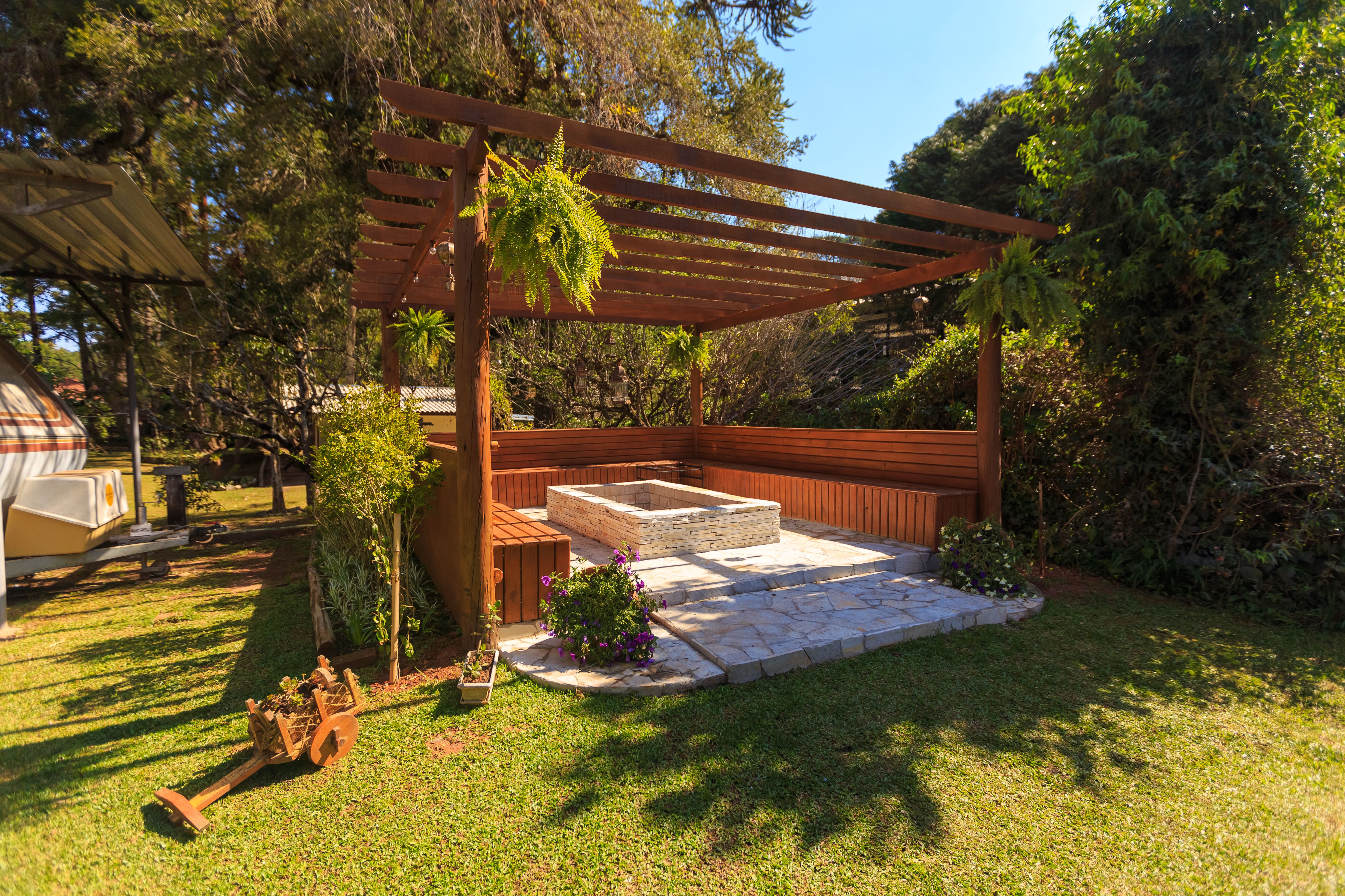 Cedar pergola and patio project in Hahira, Georgia